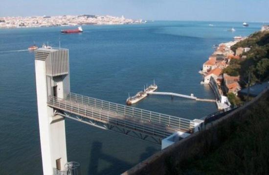 Anthony'S Place Almada Luaran gambar